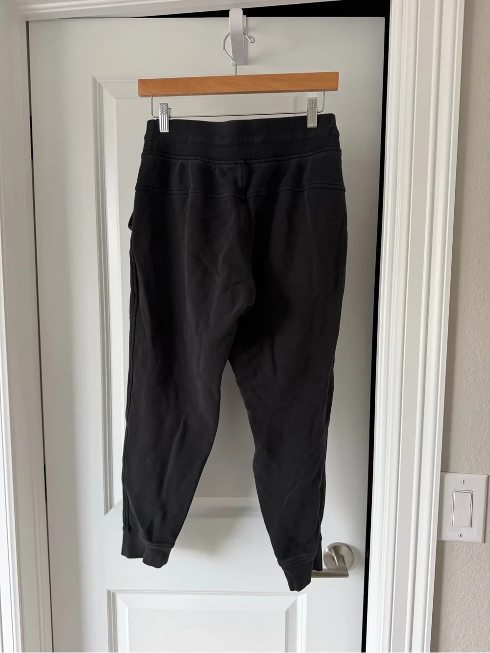 Women’s Lululemon Black Jogger Pants - Casual Drawstring Sweatpants